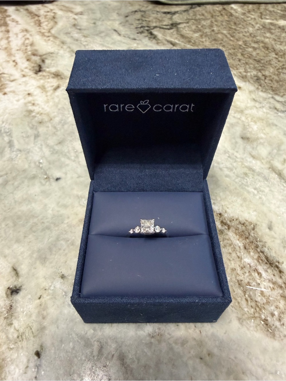 Lab grown 1 carat engagement ring
